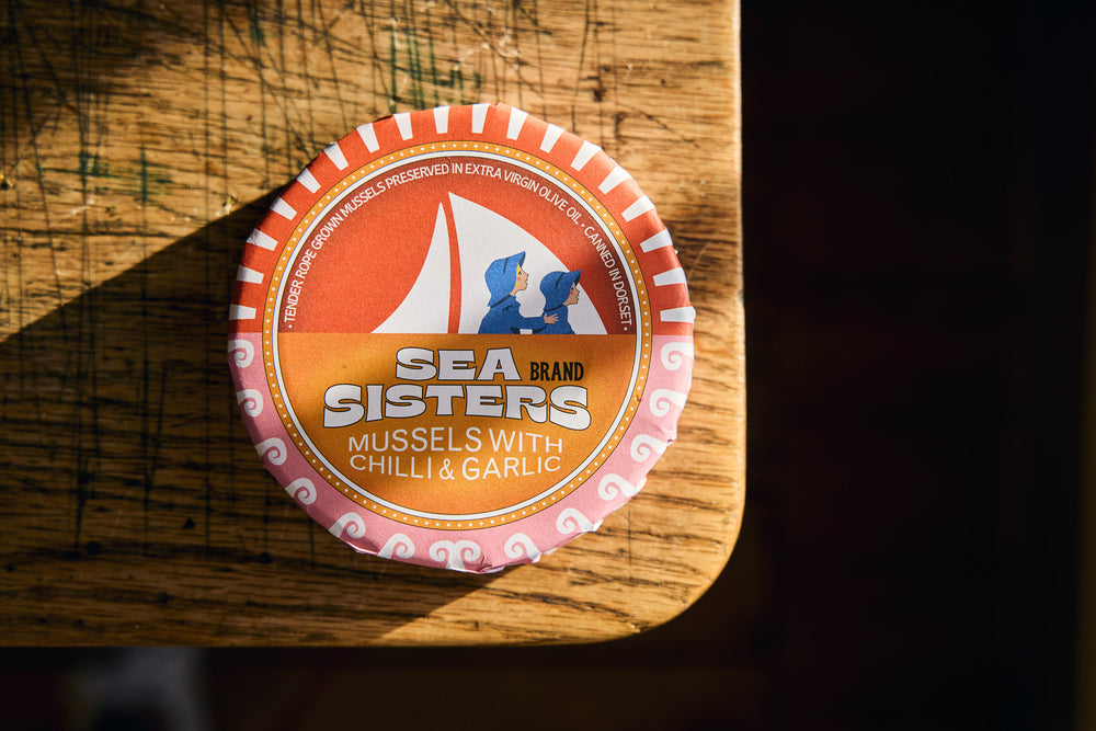 Sea sisters mussels with chilli and garlic tin