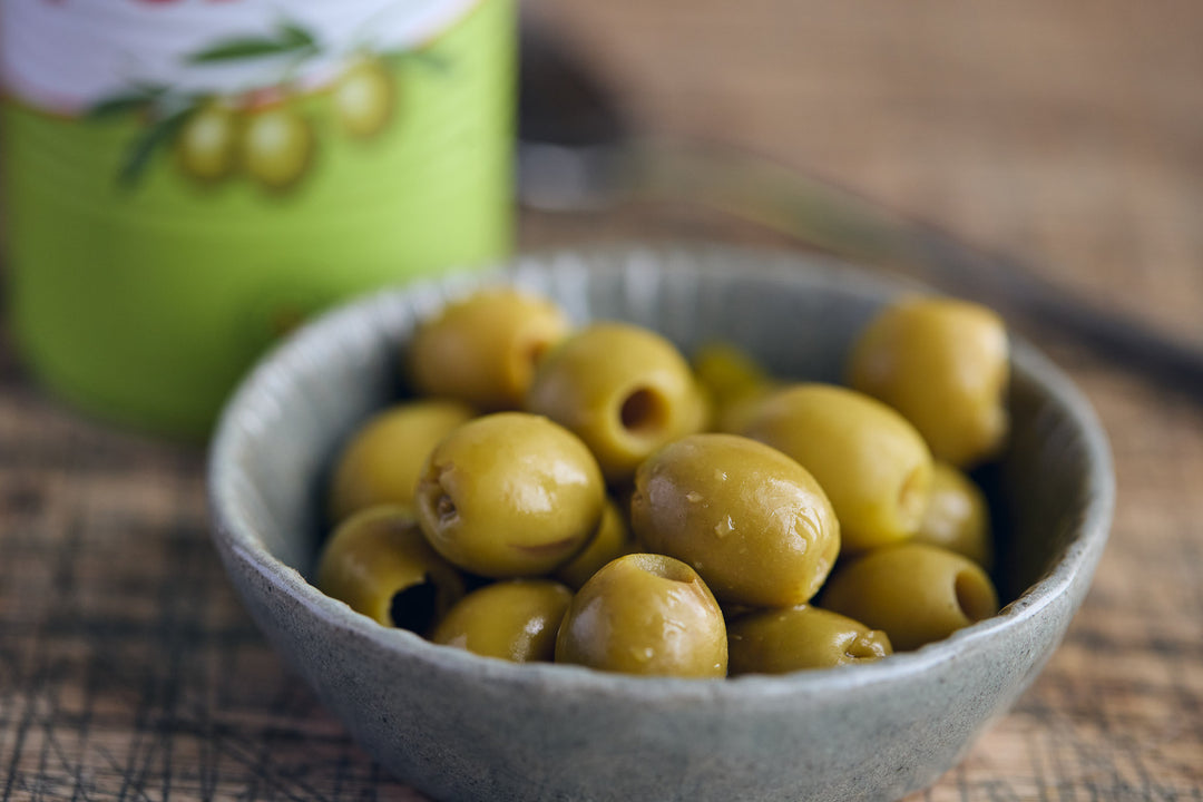 Green manzanilla olives